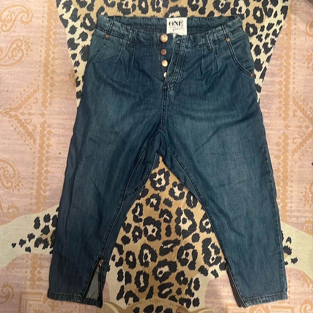 One By One Teaspoon for Urban Outfitters Baggy Tapered Leg Crop Jeans Sz 26